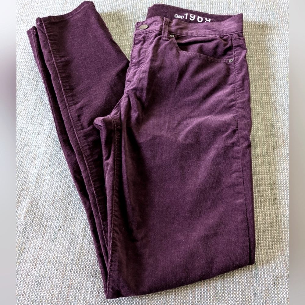 Gap 1969 Burgundy Thin Corduroy Women's 27R Stretch Legging Jean